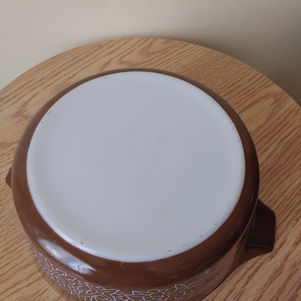Pyrex Woodland Baking Casserole‎ 475-B great condition - Picture 4 of 5
